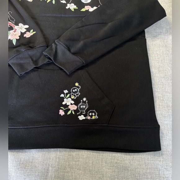 SM Studio Ghibli Spirited Away Floral No-Face Hoodie - Picture 4 of 4
